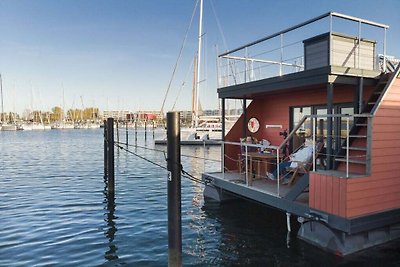 Houseboat direttamente sul lago