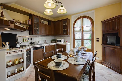 Luxuriöse Villa in Cortona mit Sprudelbad