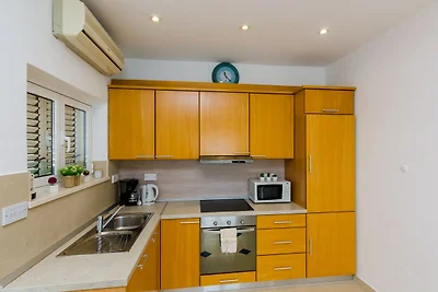 Apartment Franceska -Two-Bedroom Apartment wi...