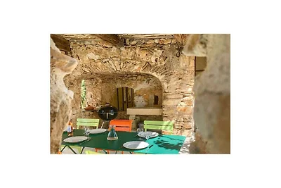 Ferienhaus in Rustrel mit Schwimmbecken