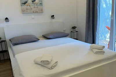 Apartment & Rooms Papa - Two Bedroom Apartmen...