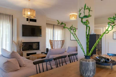 6-Schlafzimmer-Villa in Kyrianna