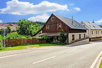 Großzügiges Ferienhaus in Cerný Dul nahe dem...