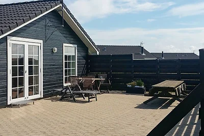 Moderne Oase in malerischem Lokken-By Traum