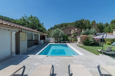 Villa con piscina e spa nel Luberon