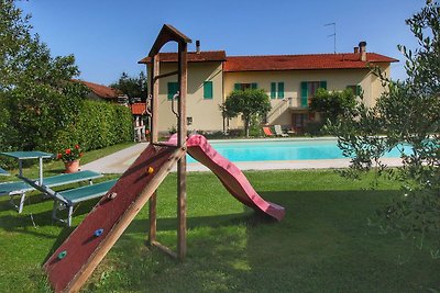 Geräumiges Bauernhaus mit Pool in Castiglion...