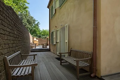 Ferienhaus in Calci mit Schwimmbecken