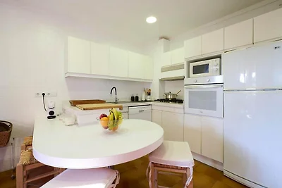 Apartment für 6 Personen mit Balkon
