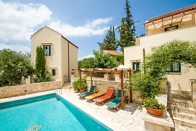 Villa in Chania nahe Almyrida Strand