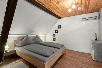 Ruhiges Ferienhaus in Nehren mit Garten