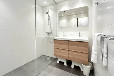 Apartment am Seeufer in Uitgeest für 6...