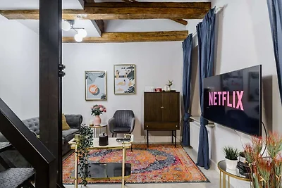 Casa bifamiliare vicino a Manufaktura