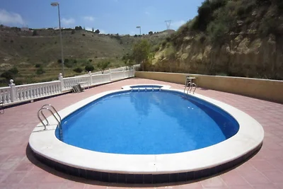 Malerisches Ferienhaus mit Pool