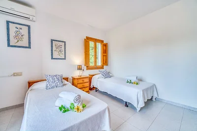 Atemberaubendes Ferienhaus für acht Gäste
