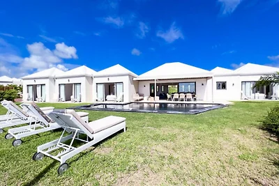 Villa in Saint-François mit Meerblick