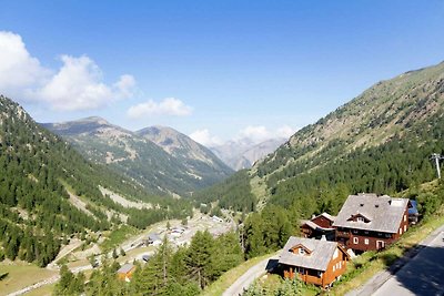 Familie appartement met balkon op 200 m.