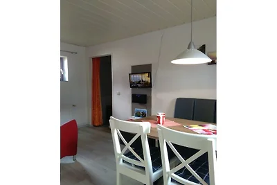 Ferienwohnung mit 2 Schlafzimmer