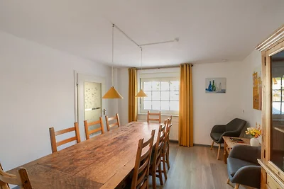 Haus Ruhrquelle Terrasse und Garage bei...