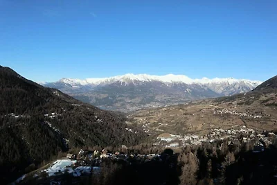 Wohnung in Les Orres mit Blick auf das Tal