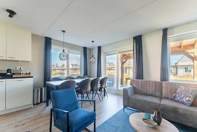 Ferienhaus in Scherpenisse mit Terrasse