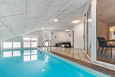 Strand-Retreat mit Pool -- By Traum...