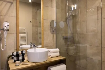 Klassische Lodge mit 2 Schlafzimmern und 4...