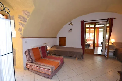Tolle Wohnung in Lanas mit Garten