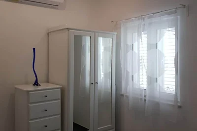 Apartments near the beach Orebic - One bedroo...