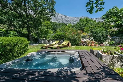 Ferienhaus in Tucepi mit Schwimmbecken