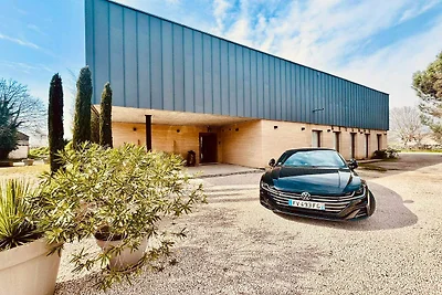 Provenzalische Villa mit Garten und Pool