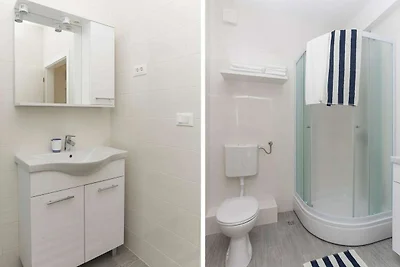 Apartments Villa Karmen - One-Bedroom Apartme...