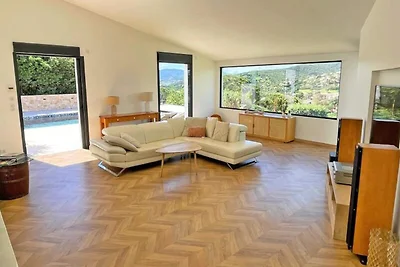 Häuser & Villen für 10 Personen