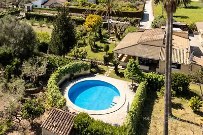 Villa in Pollenà mit privatem Pool und Grill