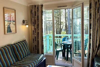 Appartement vlakbij golfbaan met balkon