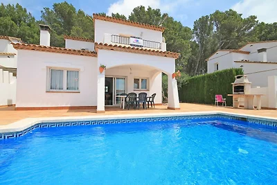 Villa recentemente ristrutturata ideale...