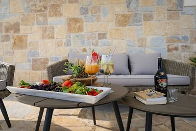 Ländliche Villa in der Nähe von Benkovac