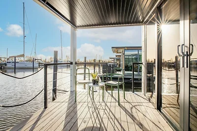 Villa di lusso con piscina e vista mare