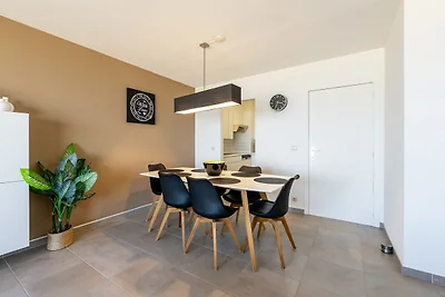 Küstenwohnung in der Nähe von Pier, Casino
