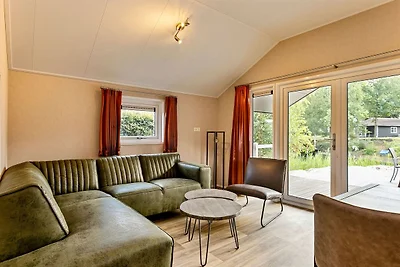 Luxus-Lodge mit Klimaanlage an einem...