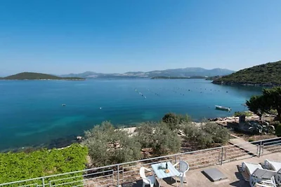 One Bedroom Apartment with Terrace and Sea...