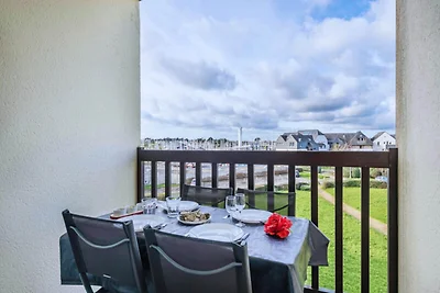 Apartment in Arzon mit Terrasse und Blick auf...