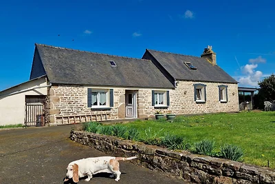 Ferienhaus in Ploumilliau mit Grill