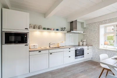 Ferienhaus in Utersum mit Schwimmbecken