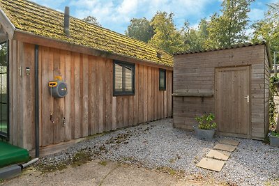 Chalet in der Nähe offener Wasserstraßen