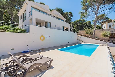 Haus am Strand mit Gemeinschaftspool, Cala...