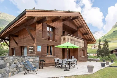 4 camere per 9 persone