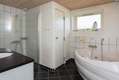 Gemütliches Ferienhaus in Vestervig mit Sauna