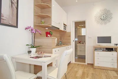 Apartments Sweet Escape- Studio Apartment wit...