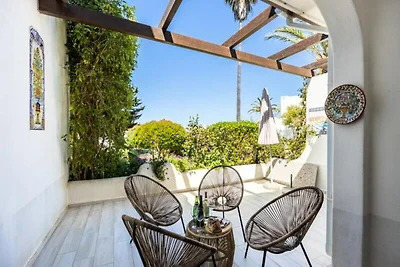 Villa in Ferragudo nahe Caneiros Strand