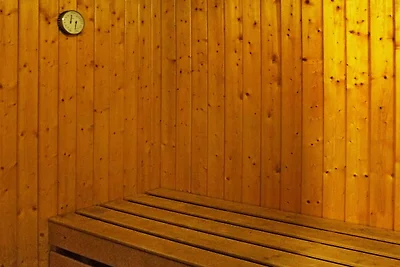 5 person holiday home in LÖNASHULT-By Traum